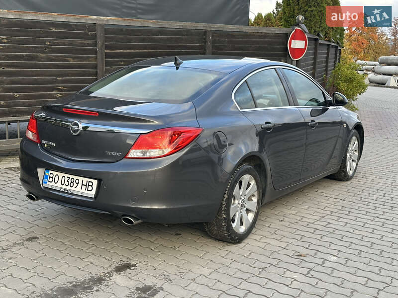Седан Opel Insignia 2012 в Тернополе