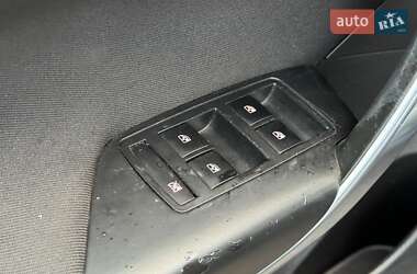 Лифтбек Opel Insignia 2009 в 