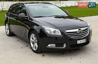 Универсал Opel Insignia 2012 в 