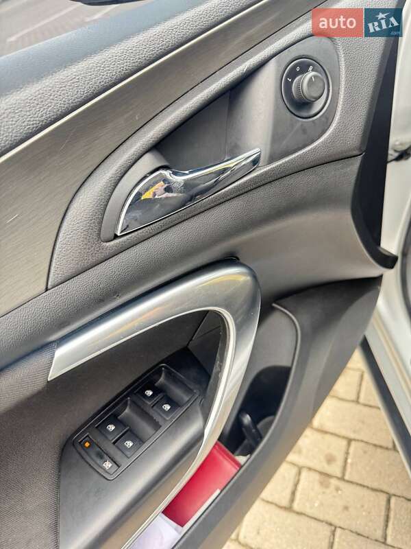 Універсал Opel Insignia 2010 в Дубні