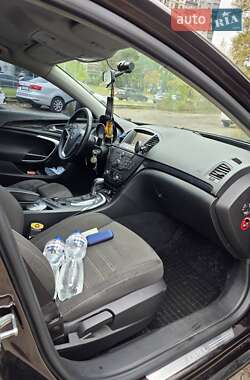 Универсал Opel Insignia 2013 в 