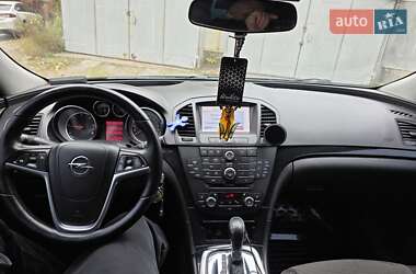 Универсал Opel Insignia 2013 в 