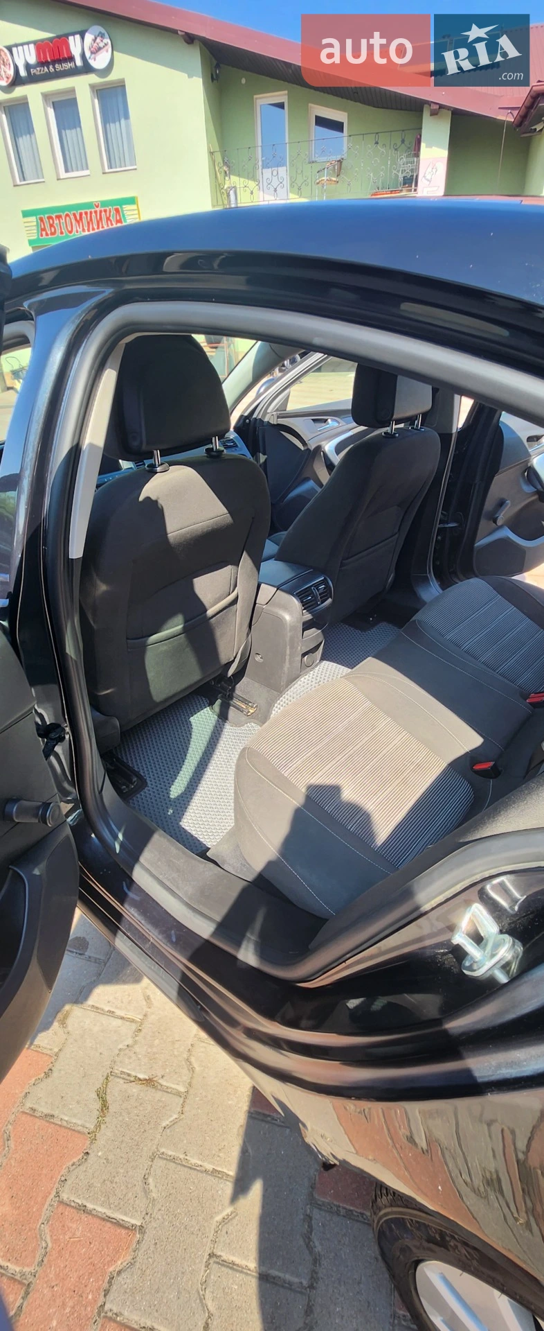2011 Opel Insignia - мініатюра 8
