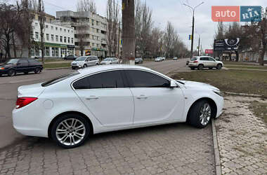 Седан Opel Insignia 2011 в 