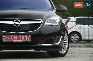 Универсал Opel Insignia 2016 в 