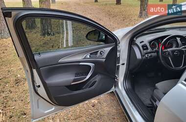 Универсал Opel Insignia 2012 в 