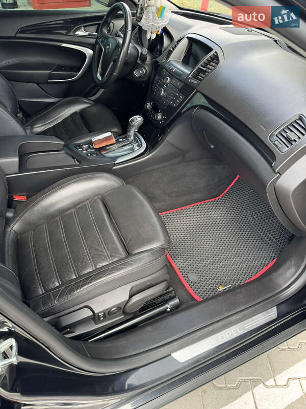 Седан Opel Insignia 2012 в Виннице