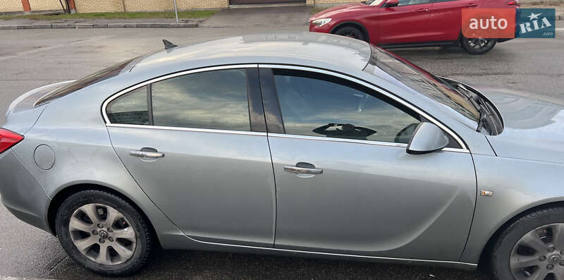 Лифтбек Opel Insignia 2010 в Киеве