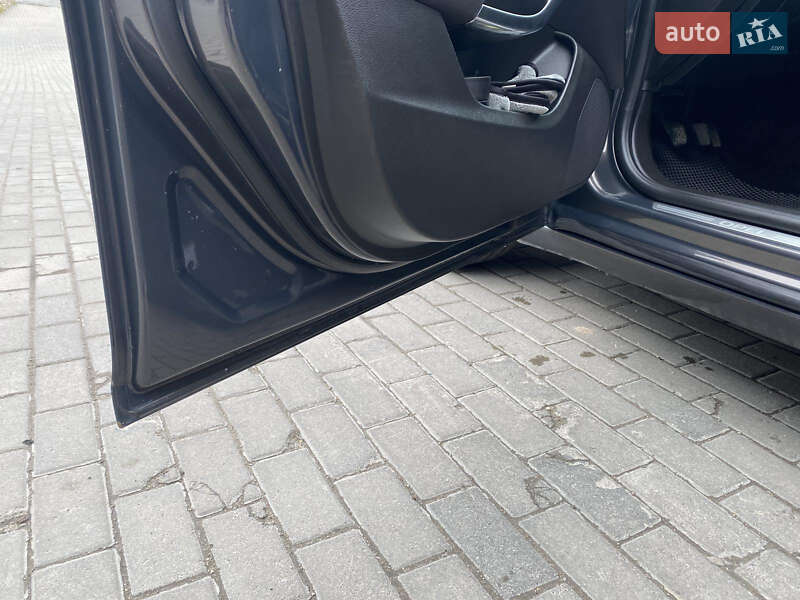 Ліфтбек Opel Insignia 2012 в Тернополі