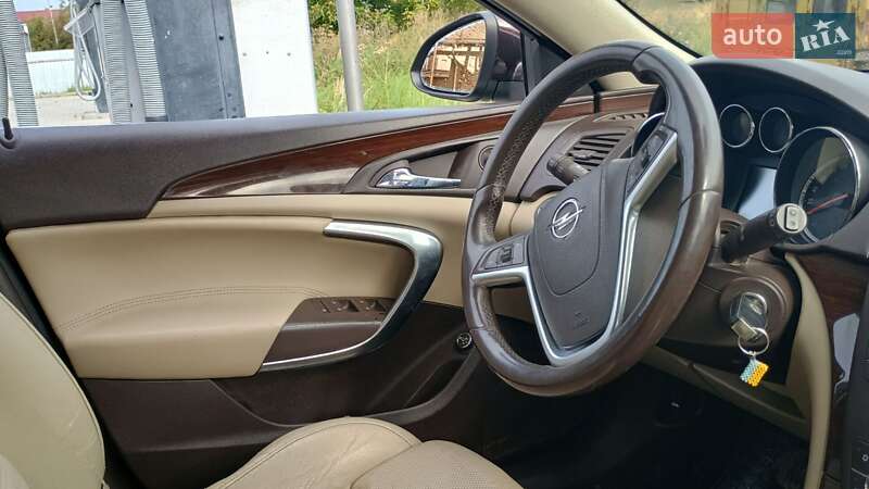 Универсал Opel Insignia 2012 в Самборе