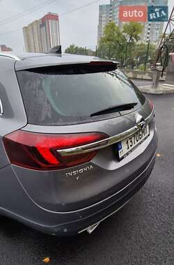 Универсал Opel Insignia 2015 в 