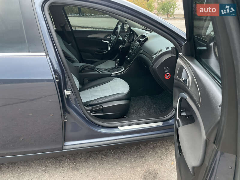 Універсал Opel Insignia 2009 в Кривому Розі