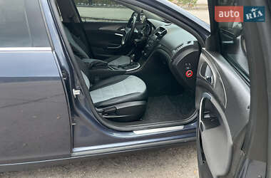 Универсал Opel Insignia 2009 в 