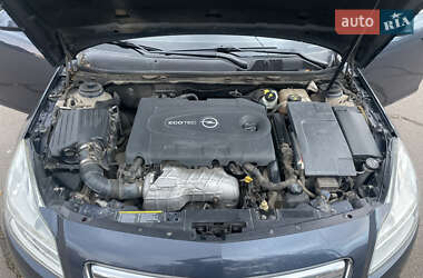 Универсал Opel Insignia 2009 в 
