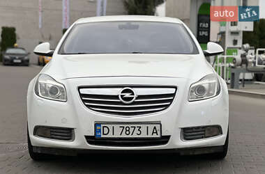 Седан Opel Insignia 2011 в 