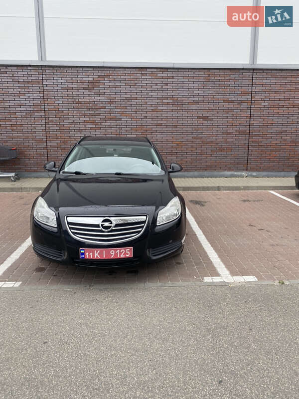 Универсал Opel Insignia 2009 в Умани