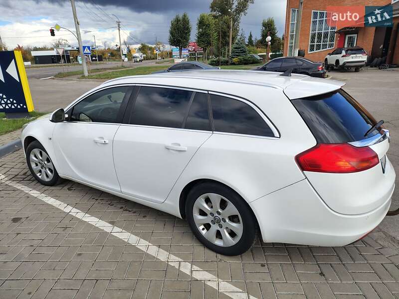 Универсал Opel Insignia 2012 в Киеве
