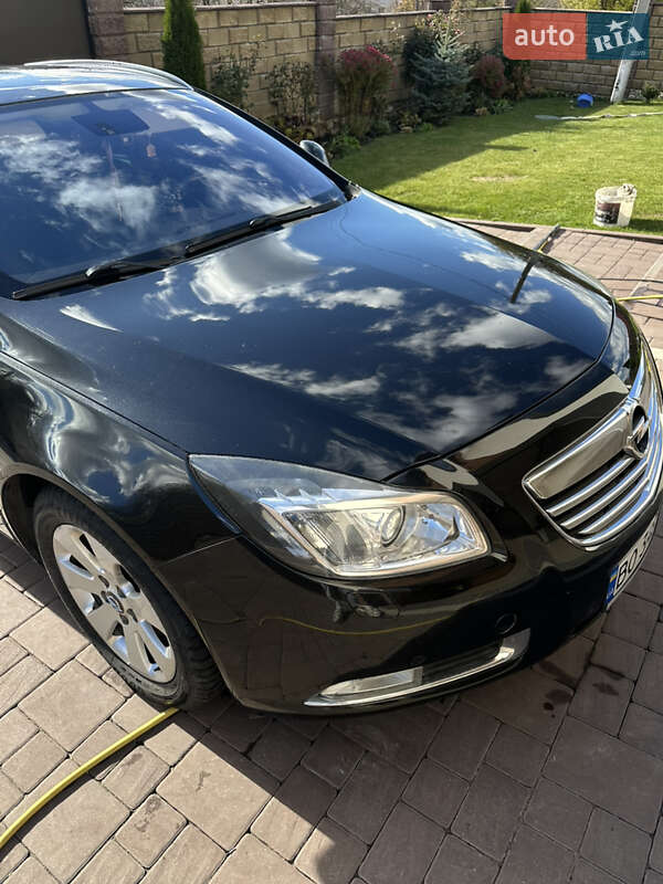 Універсал Opel Insignia 2011 в Тернополі
