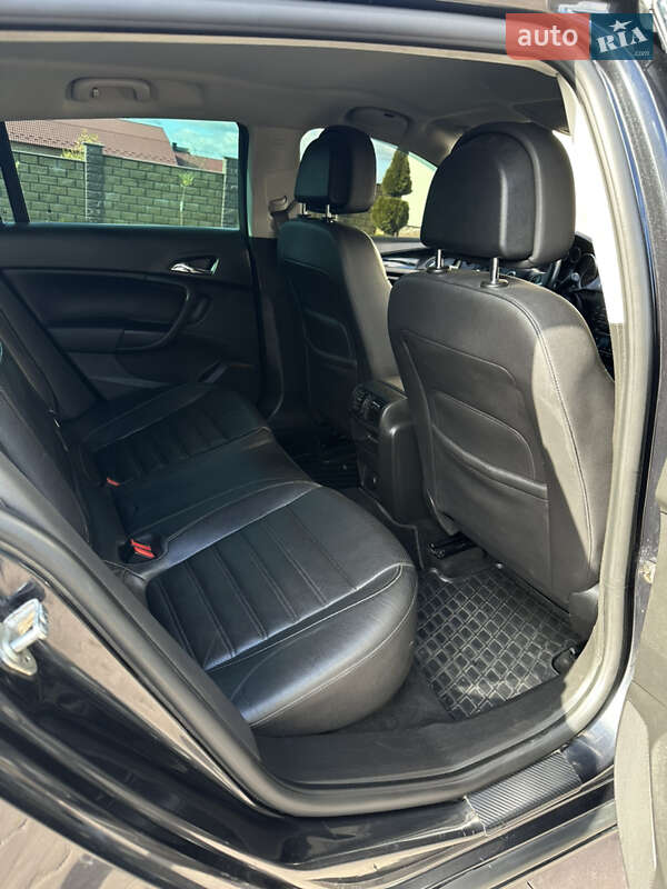 Універсал Opel Insignia 2011 в Тернополі