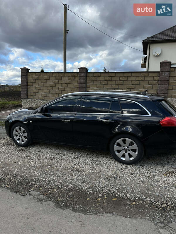 Універсал Opel Insignia 2011 в Тернополі