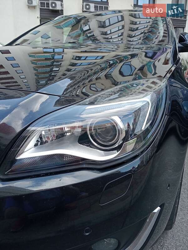 Універсал Opel Insignia 2015 в Києві