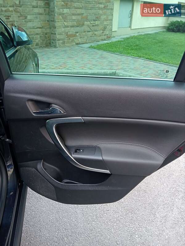 Універсал Opel Insignia 2015 в Києві