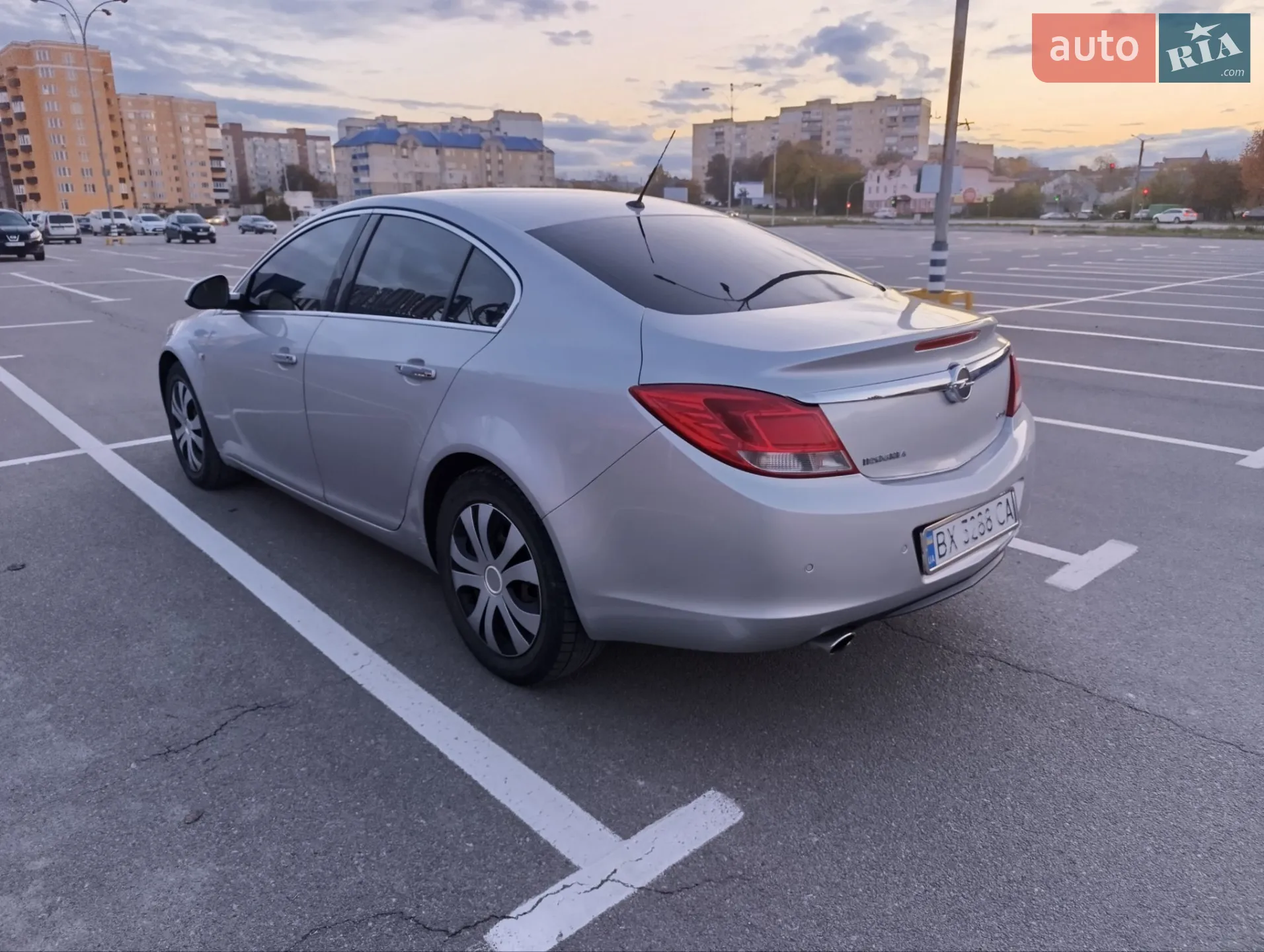 2010 Opel Insignia - мініатюра 13