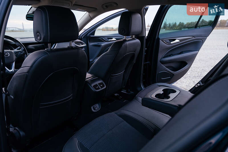 Ліфтбек Opel Insignia 2019 в Тернополі