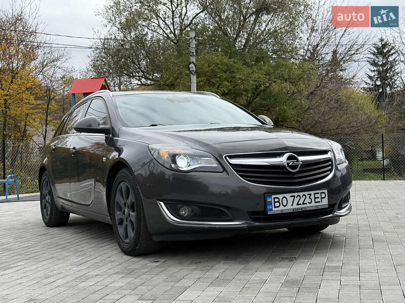 Універсал Opel Insignia 2015 в Кременці