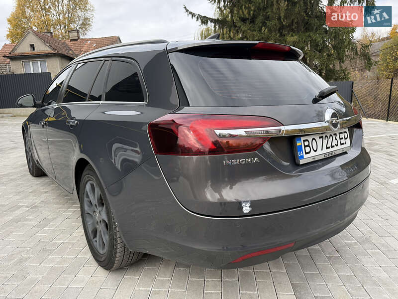 Універсал Opel Insignia 2015 в Кременці