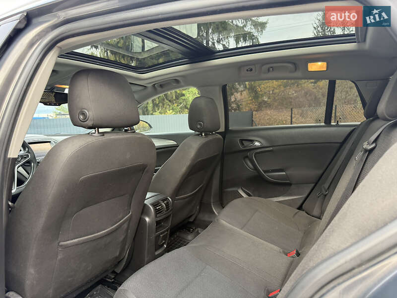 Універсал Opel Insignia 2015 в Кременці