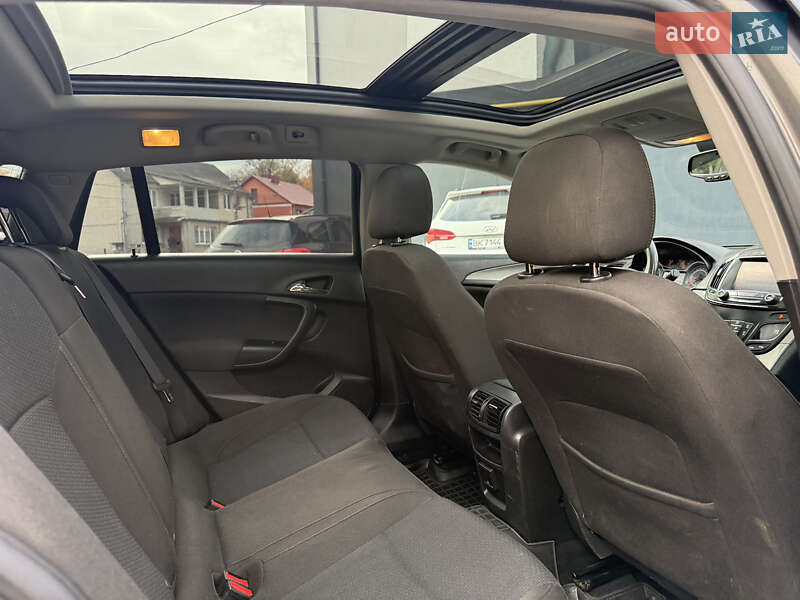 Універсал Opel Insignia 2015 в Кременці