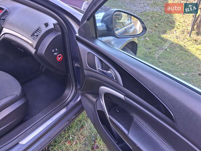 Универсал Opel Insignia 2010 в Черновцах фото 21 Универсал Opel Insignia 2010 в Черновцах