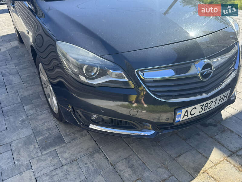 Седан Opel Insignia 2016 в Луцке