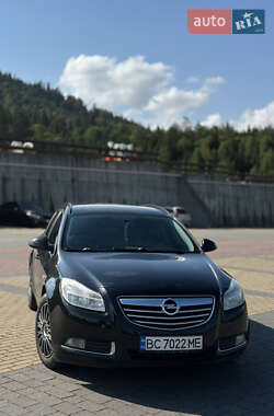 Универсал Opel Insignia 2013 в Сколе
