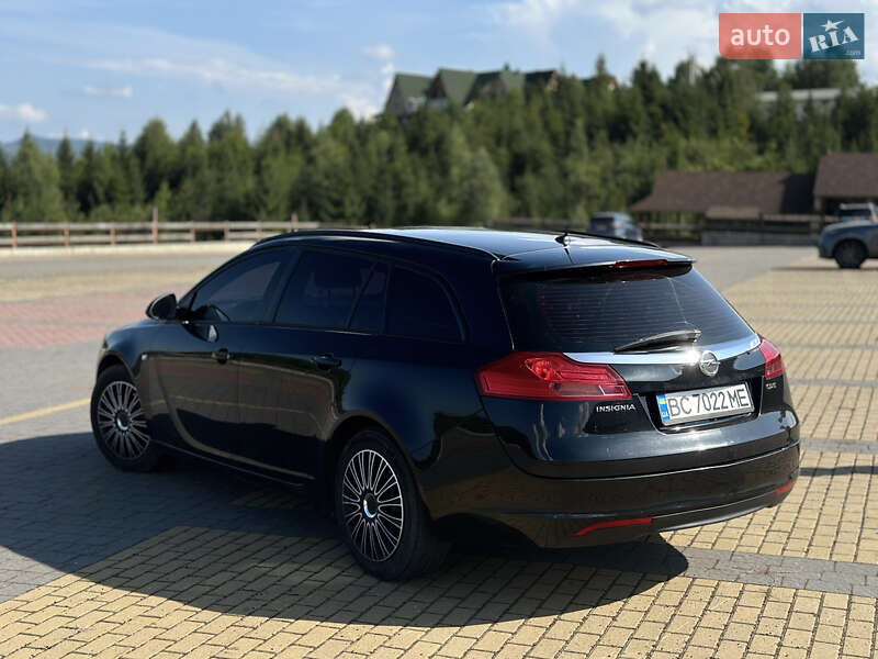 Універсал Opel Insignia 2013 в Сколе