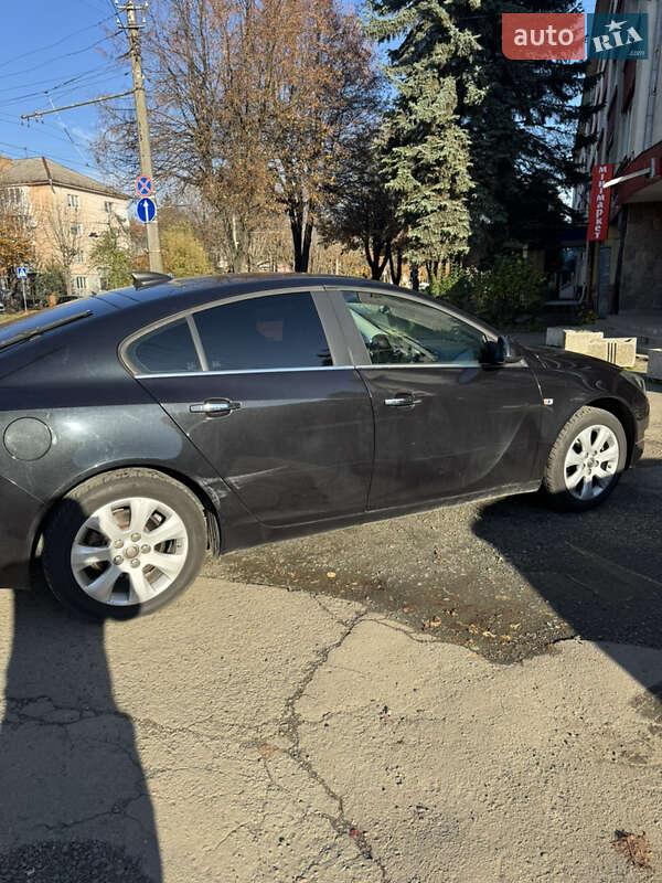 Седан Opel Insignia 2016 в Луцке