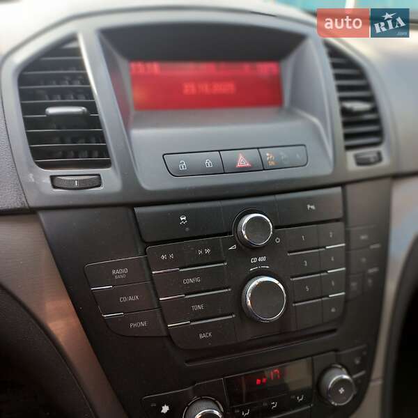 Универсал Opel Insignia 2010 в Днепре