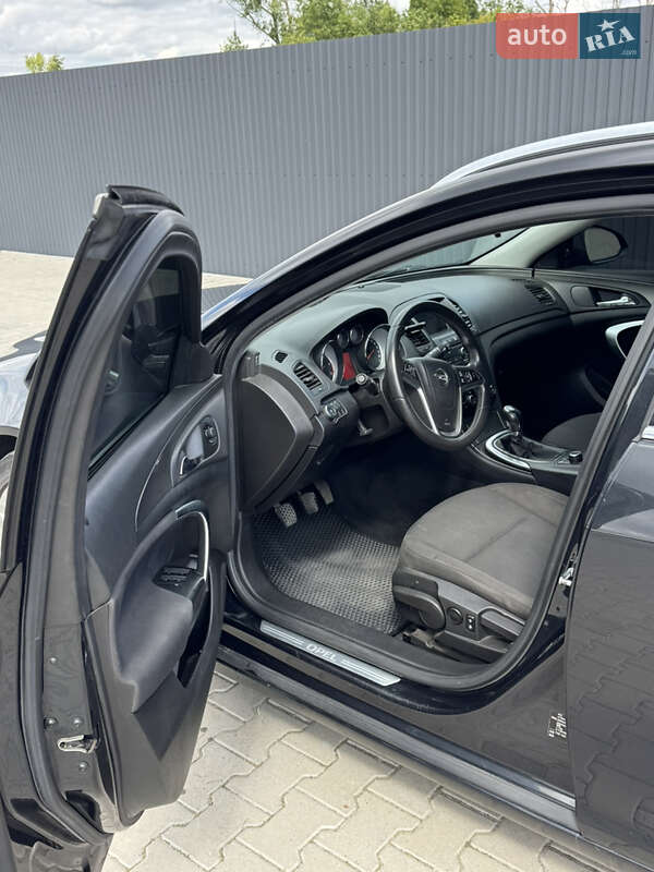 Універсал Opel Insignia 2010 в Хмельницькому