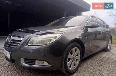 Універсал Opel Insignia 2012 в Хусті