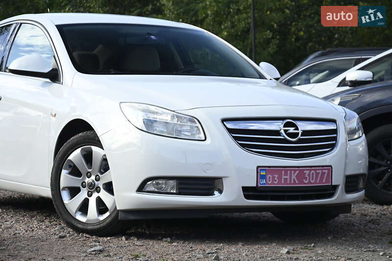 Седан Opel Insignia 2009 в Бердичеве