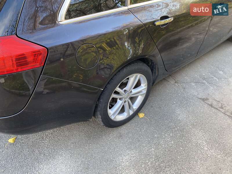 Универсал Opel Insignia 2009 в Киеве