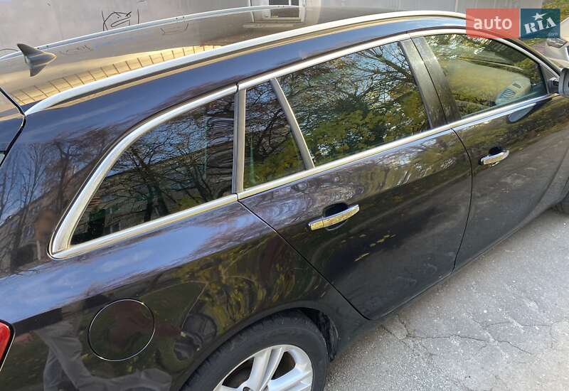 Универсал Opel Insignia 2009 в Киеве