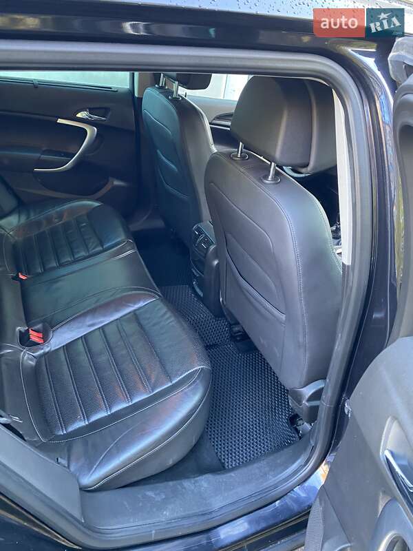 Универсал Opel Insignia 2009 в Киеве