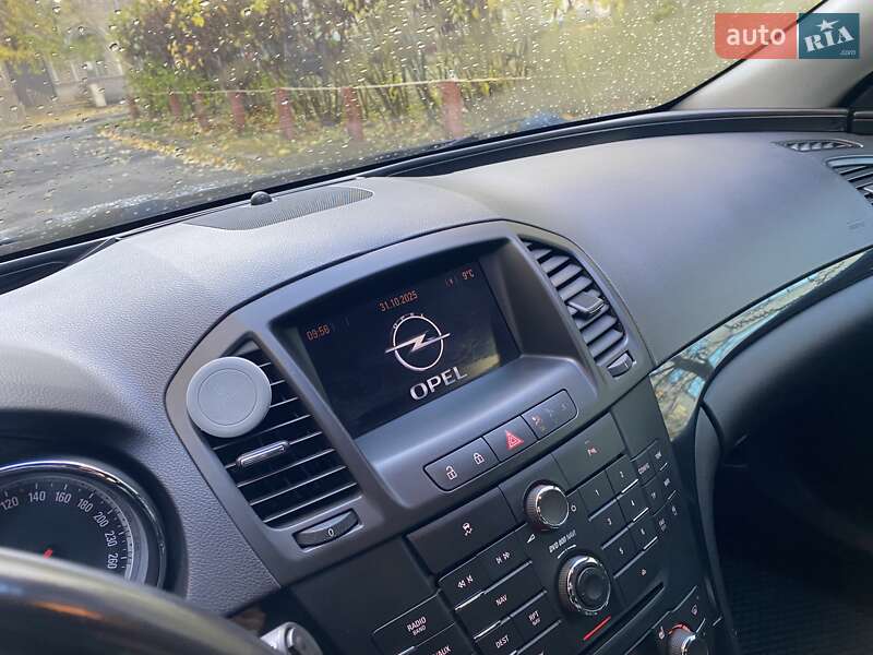 Универсал Opel Insignia 2009 в Киеве