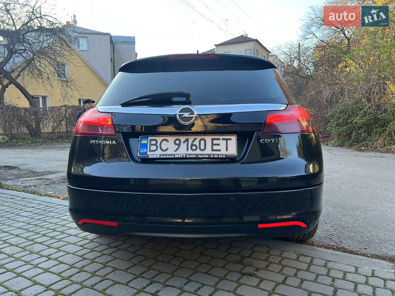 Универсал Opel Insignia 2012 в Львове