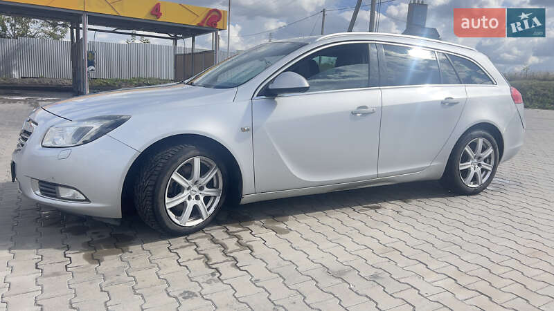 Универсал Opel Insignia 2011 в Луцке