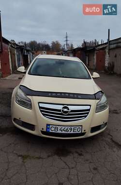 Універсал Opel Insignia 2011 в Чернігові