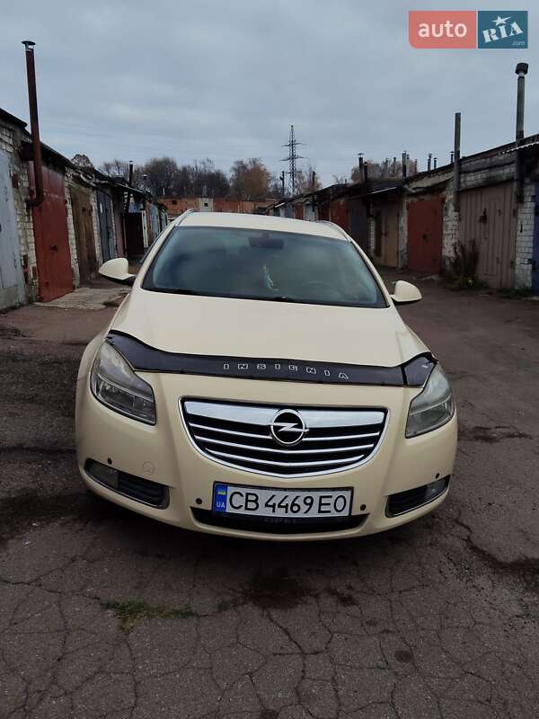 Универсал Opel Insignia 2011 в Чернигове