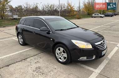 Универсал Opel Insignia 2012 в Южноукраинске
